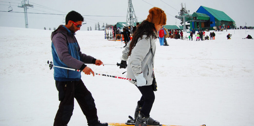 skiing-gulmarg